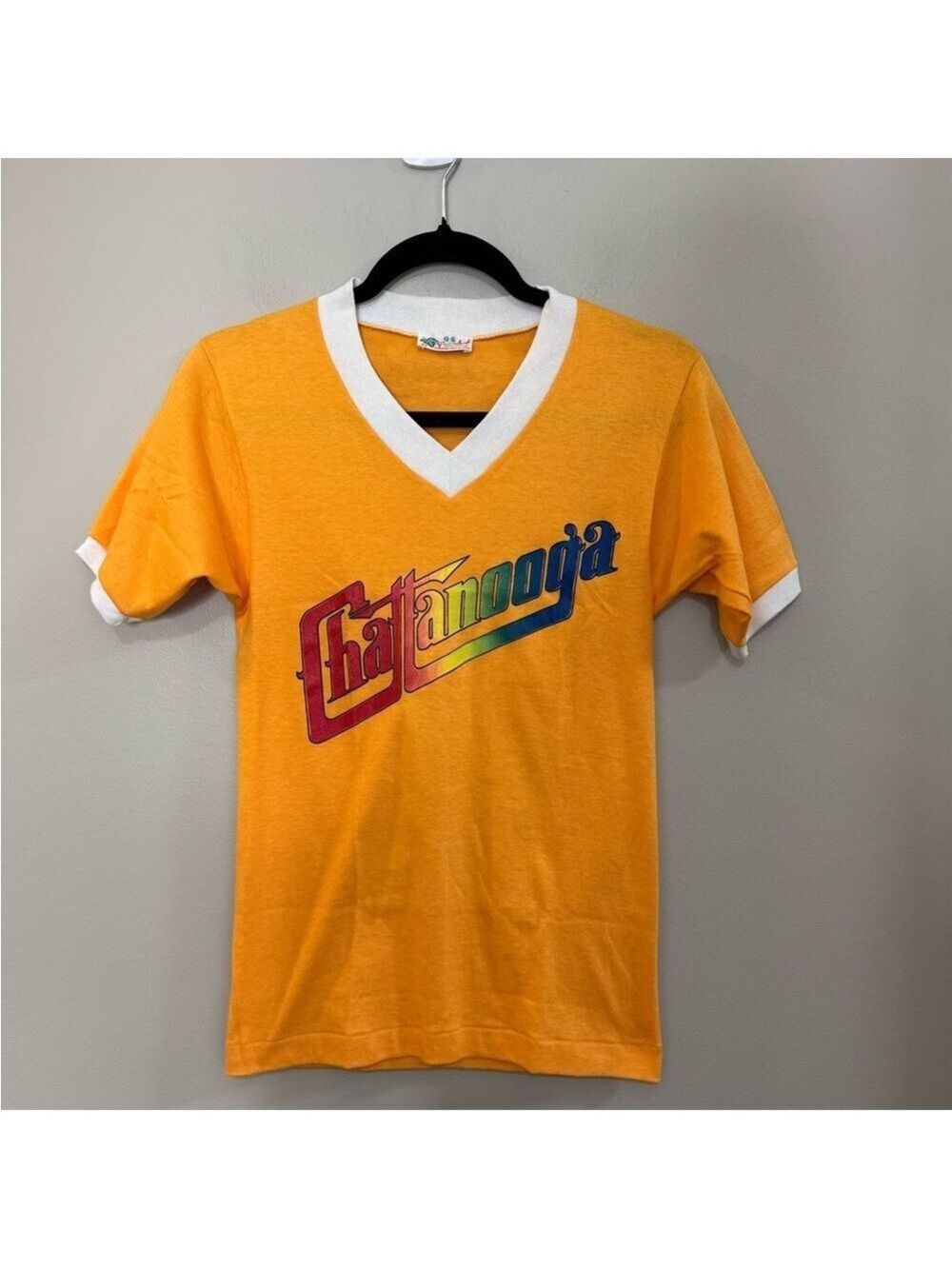 Vintage 70's Greenleaf Chattanooga white trim V-neck short sleeve tee. Size 32